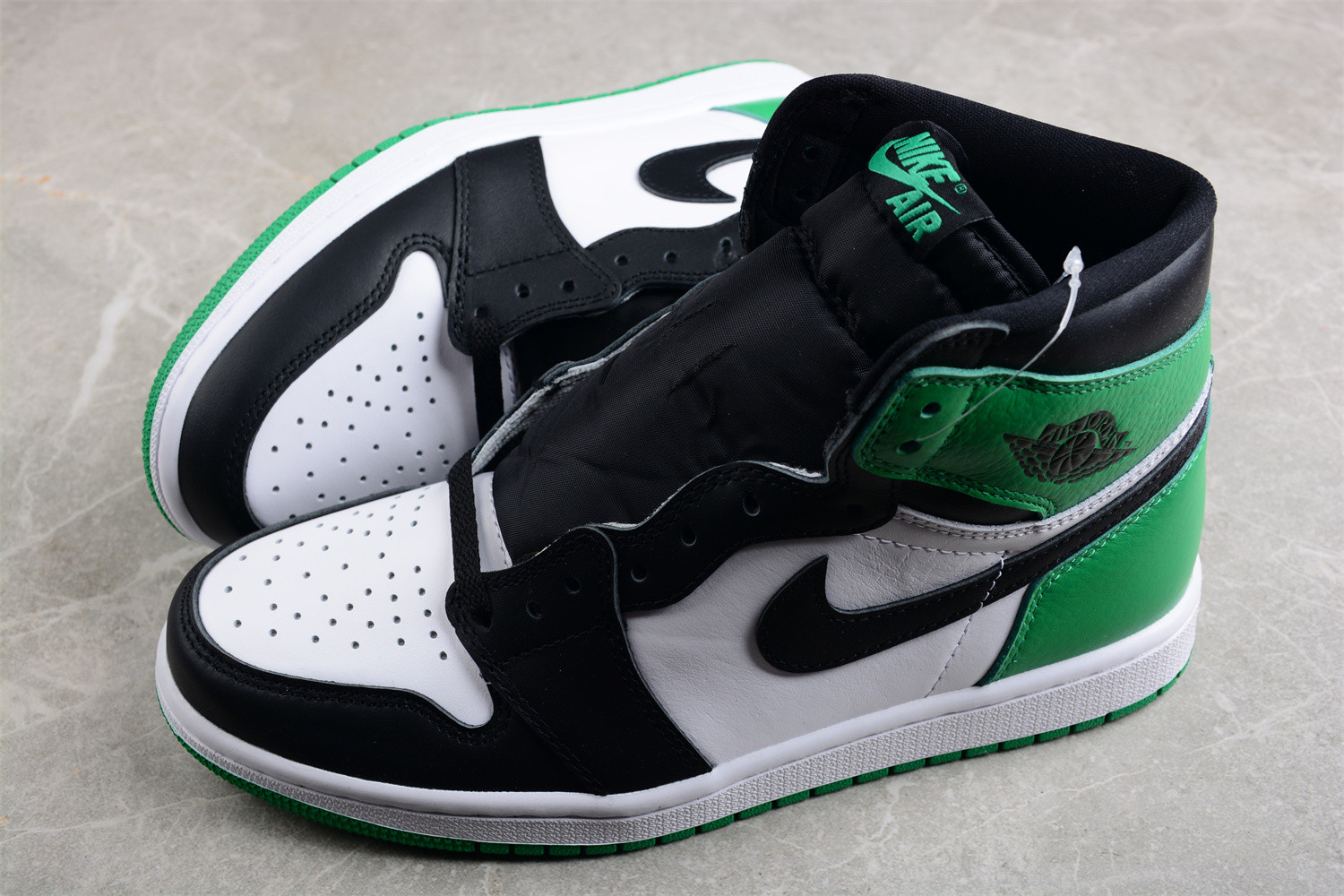 Air Jordan 1 Retro High OG Lucky Green  DZ5485-031