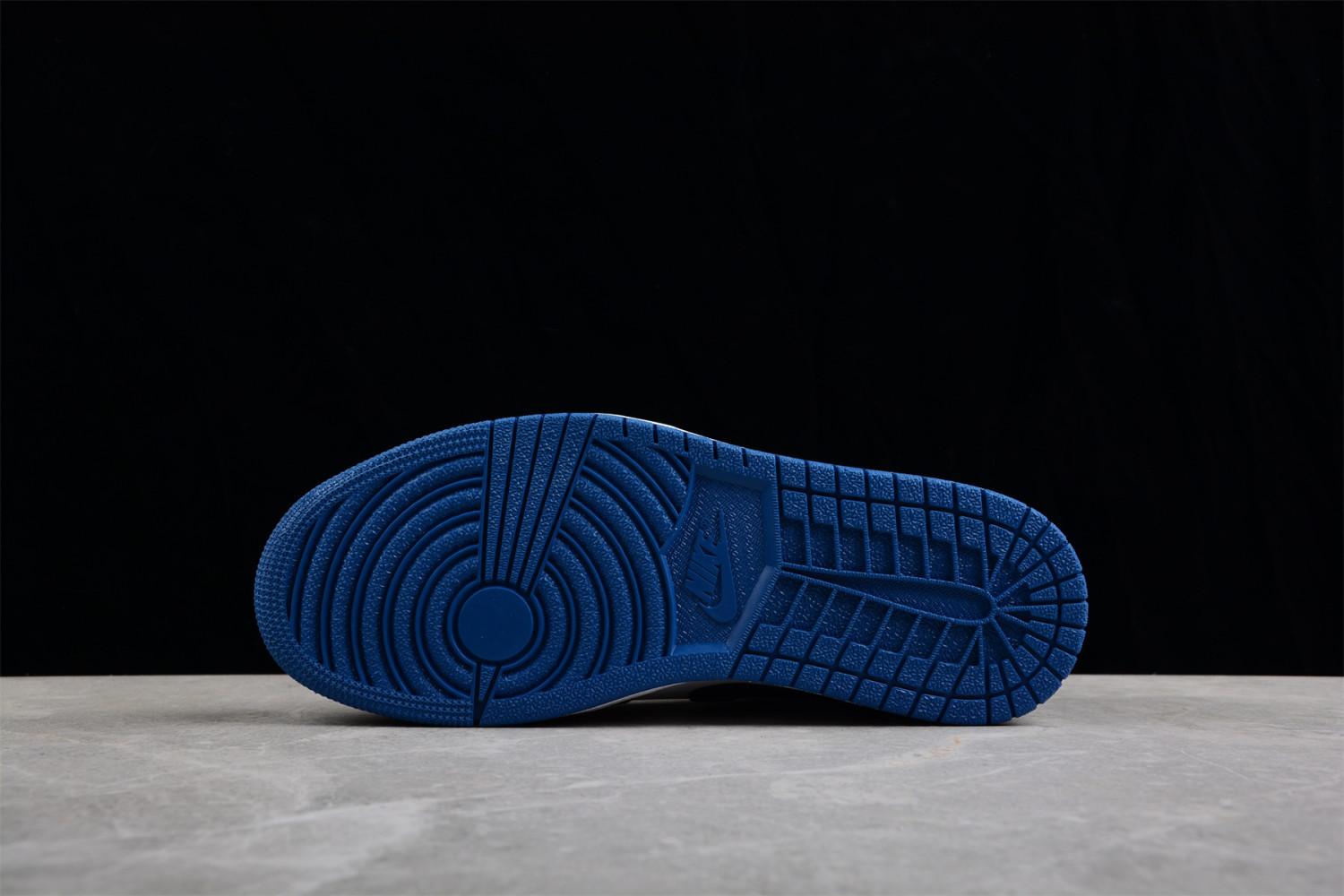 Jordan 1 Low SE True Blue DM1199-140