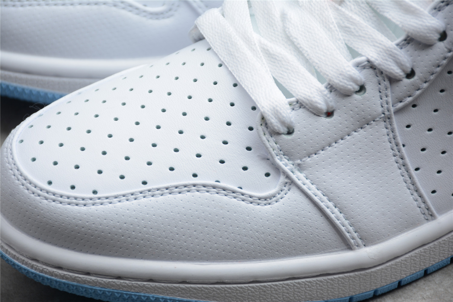 Jordan 1 Low SE White Sesame (W) DC9509-100