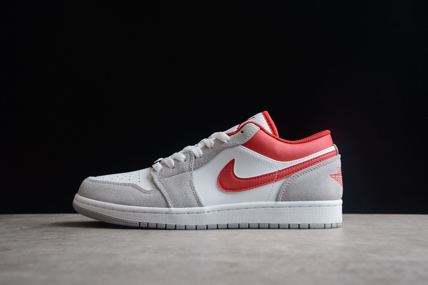 Jordan 1 Low SE Light Smoke Grey Gym Red DC6991-016