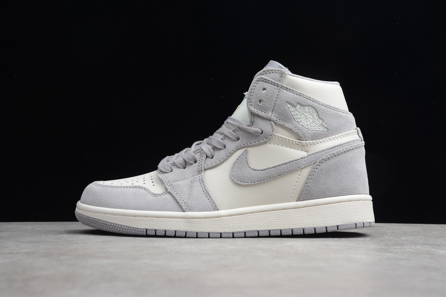 Jordan 1 Retro High Pale Ivory (W) AH7389-101