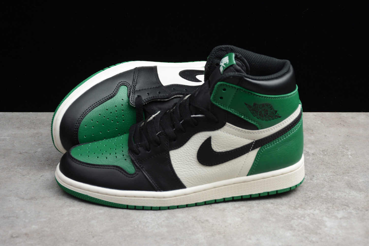 Jordan 1 Retro High Pine Green 555088-302