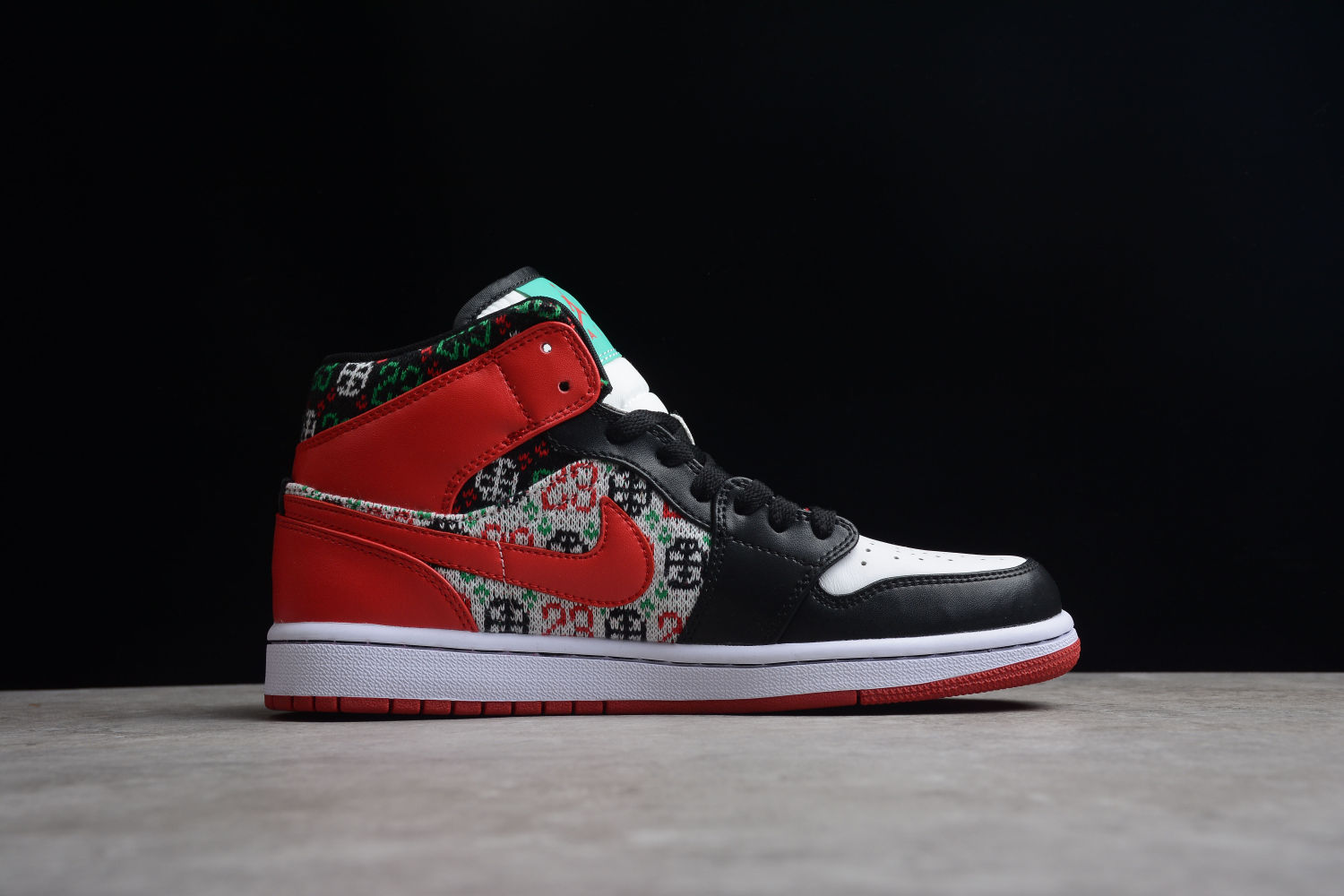 Jordan 1 Mid SE Ugly Christmas Sweater (GS) DM1208-150