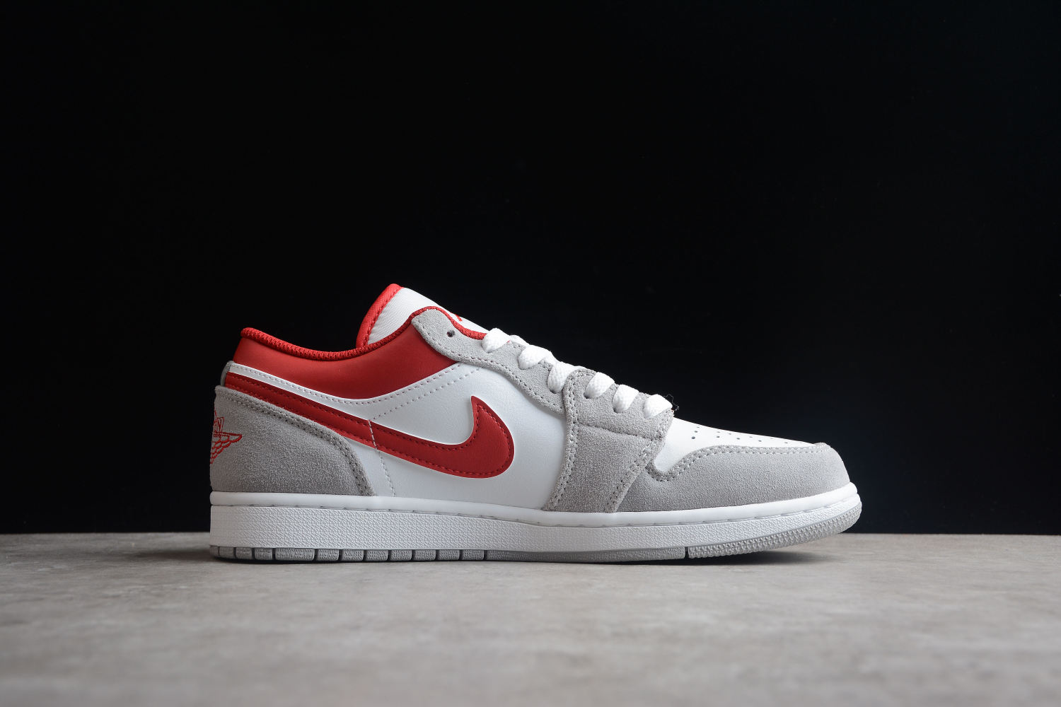 Jordan 1 Low SE Light Smoke Grey Gym Red DC6991-016