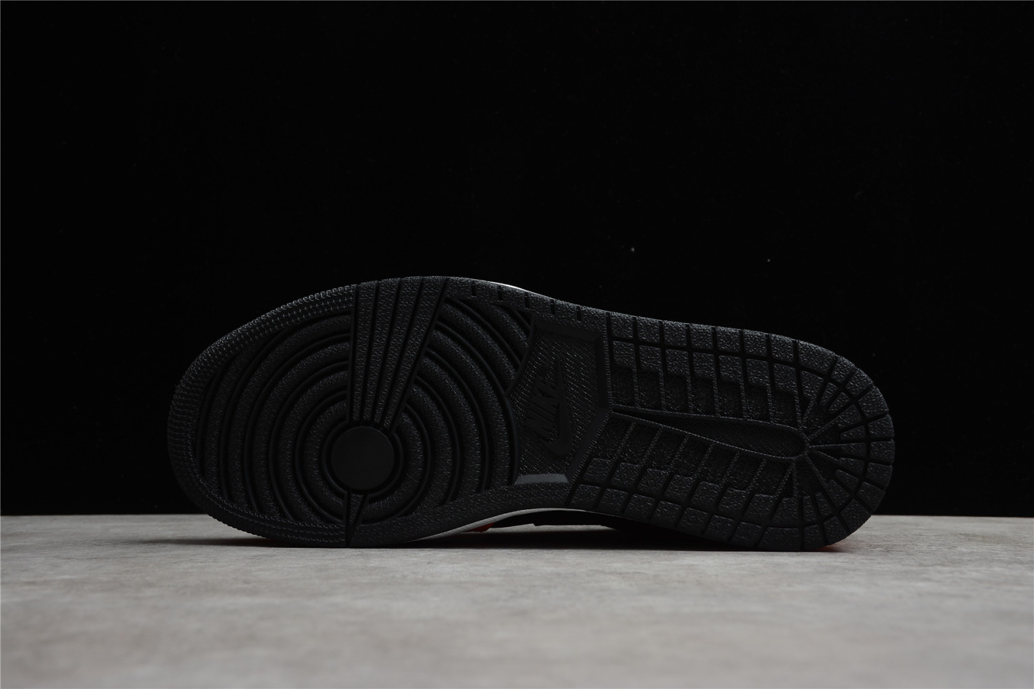 Jordan 1 Low SE Black Turf Orange CK3022-008