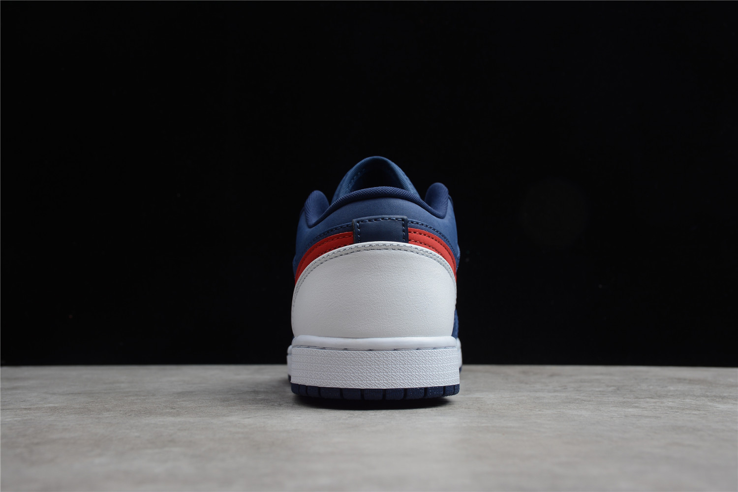 Jordan 1 Low USA CZ8454-400