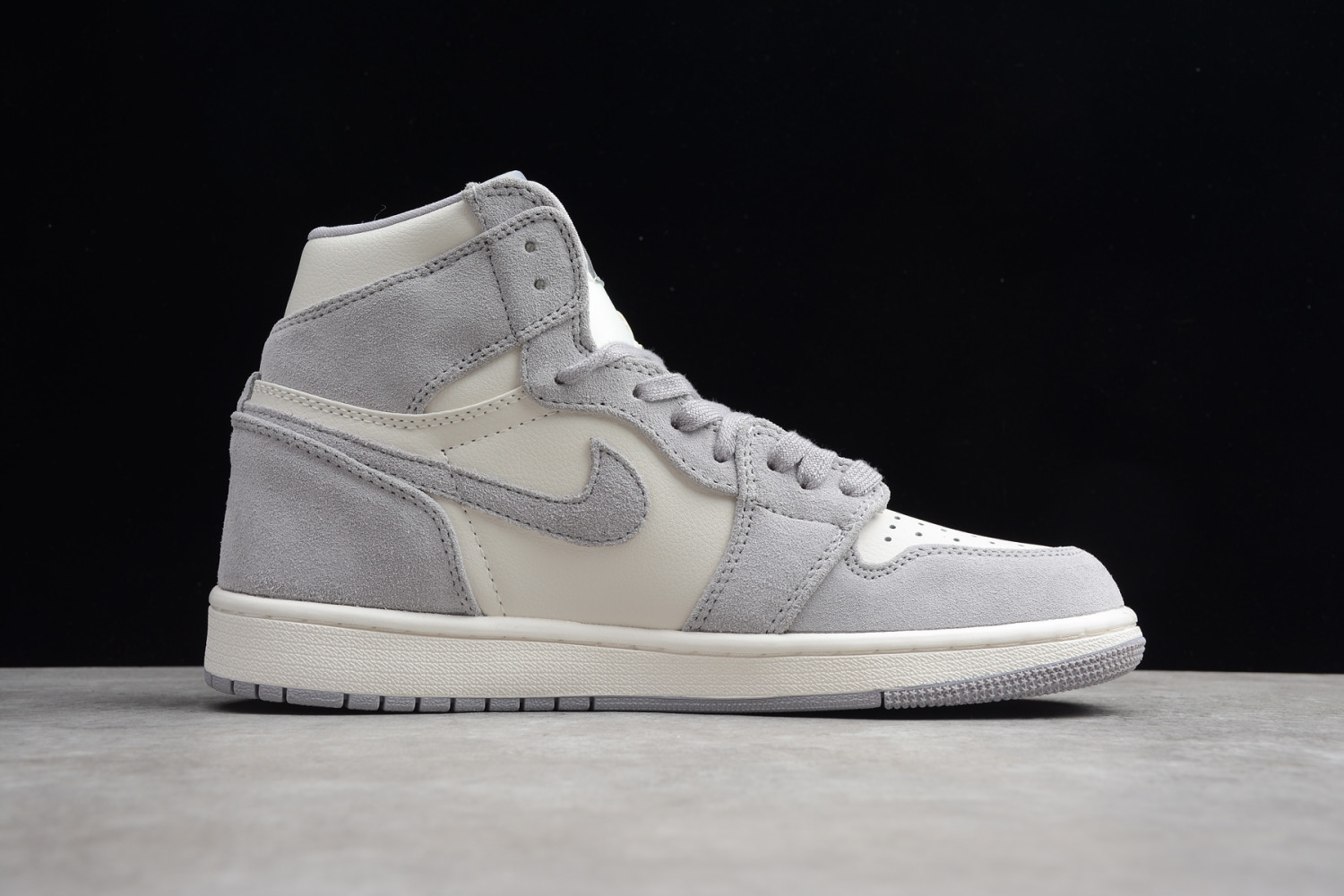Jordan 1 Retro High Pale Ivory (W) AH7389-101