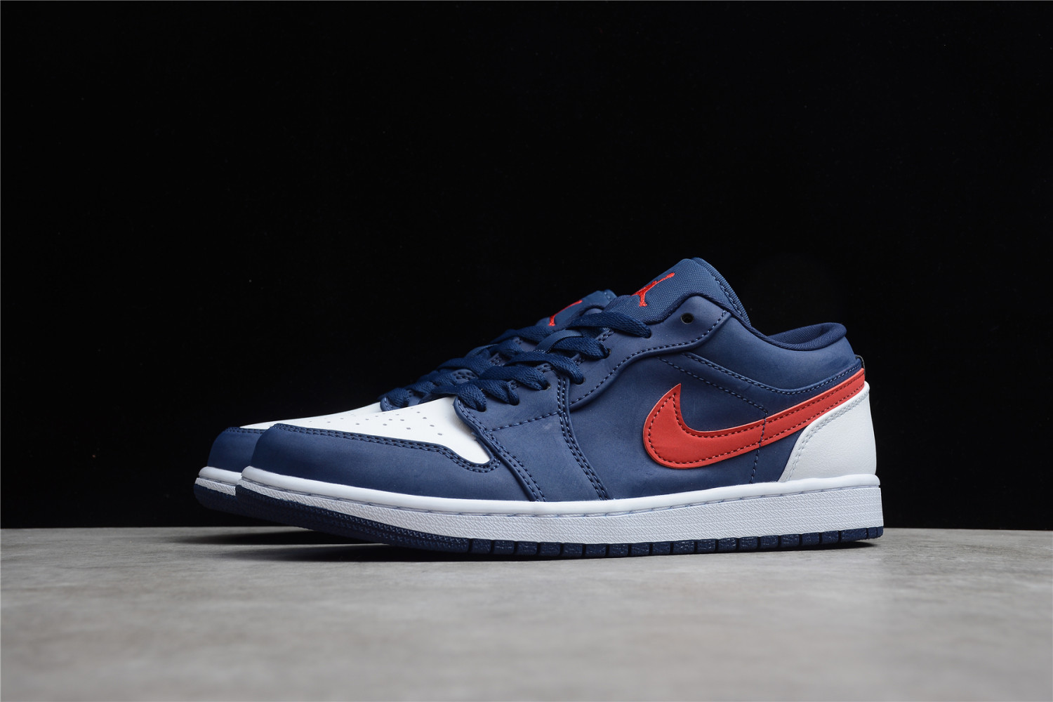 Jordan 1 Low USA CZ8454-400