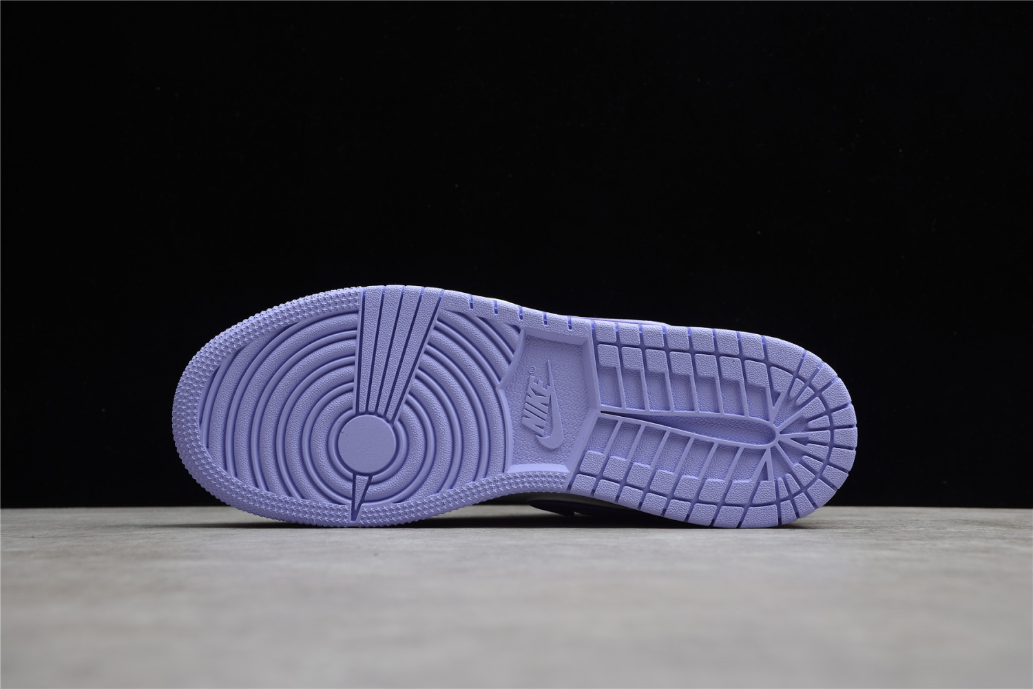 Jordan 1 Low Arctic Punch (GS)  CV9844-600