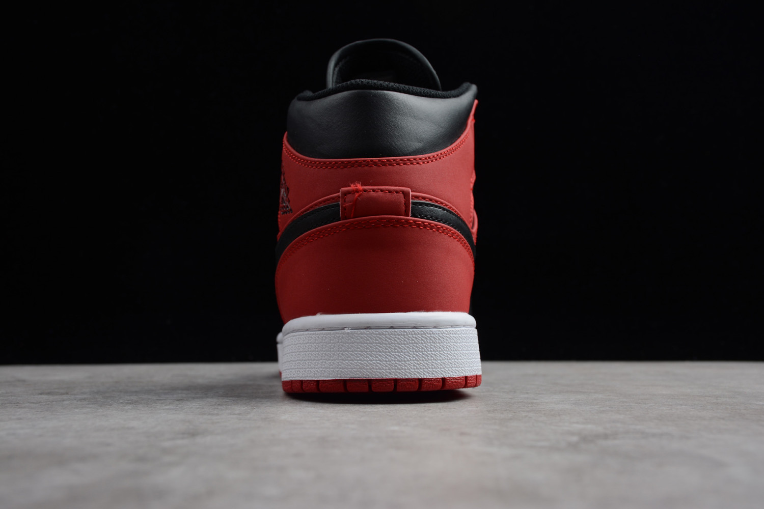 Jordan 1 Mid Gym Red Black 554724-610