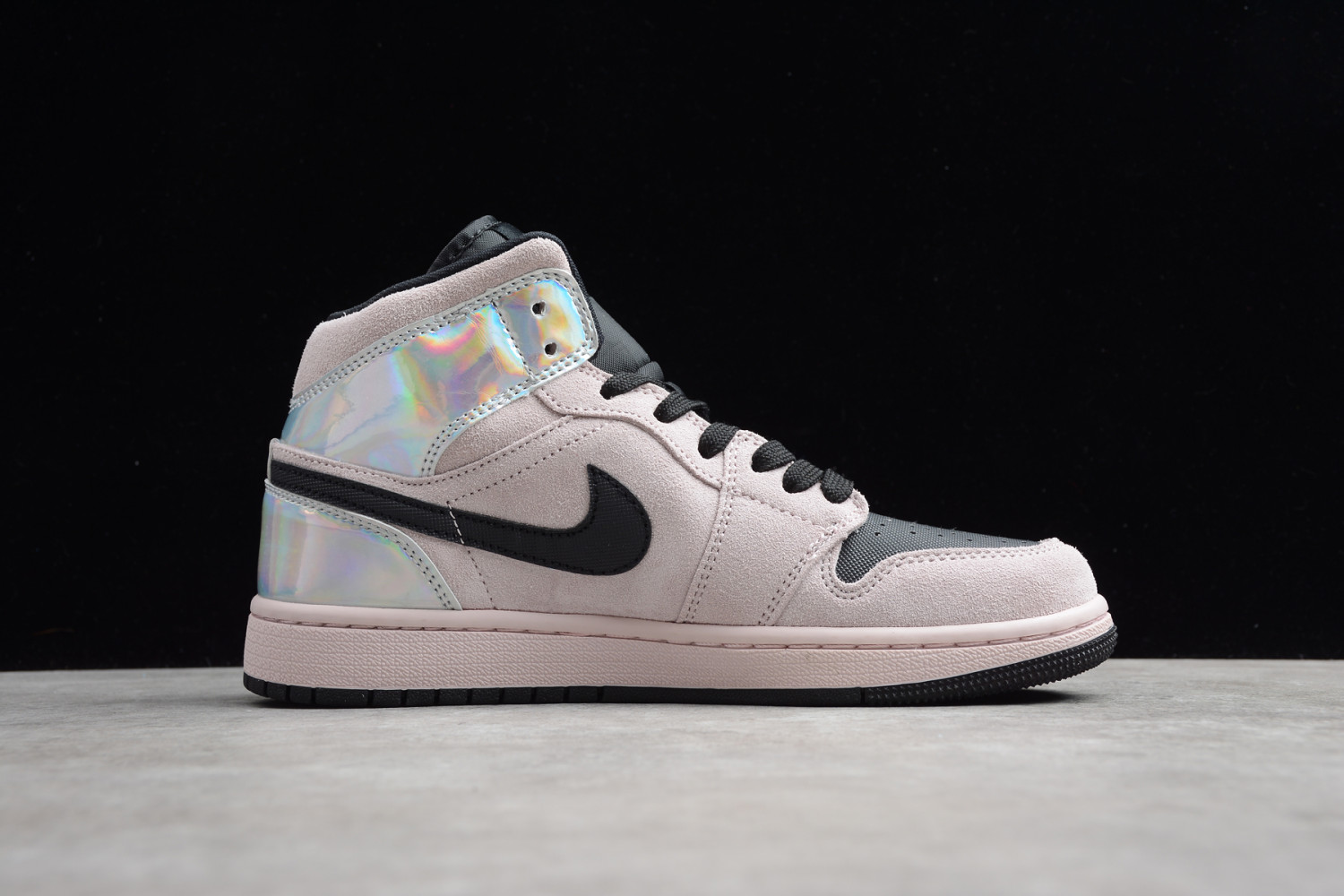 Jordan 1 Mid Dirty Powder Iridescent (W) BQ6472-602