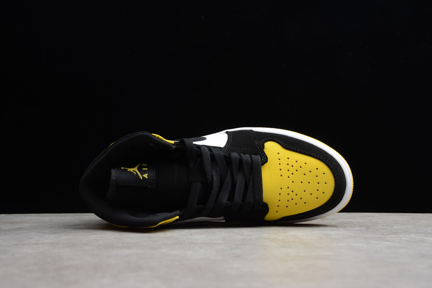Jordan 1 Mid Yellow Toe Black 852542-071