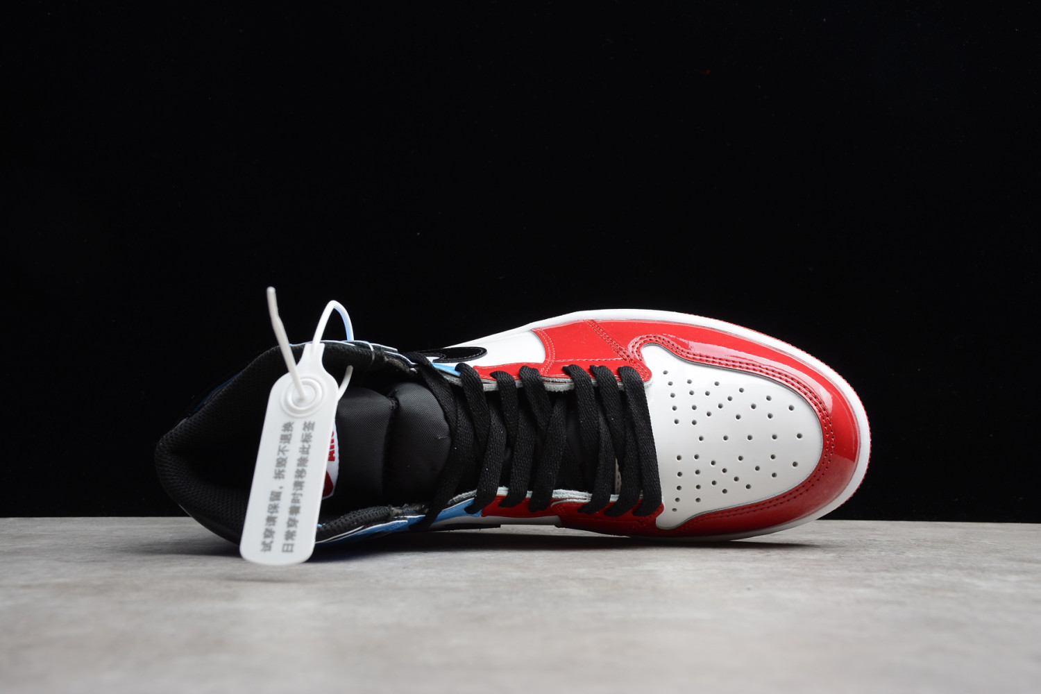 Jordan 1 Retro High Fearless UNC Chicago CK5666-1000