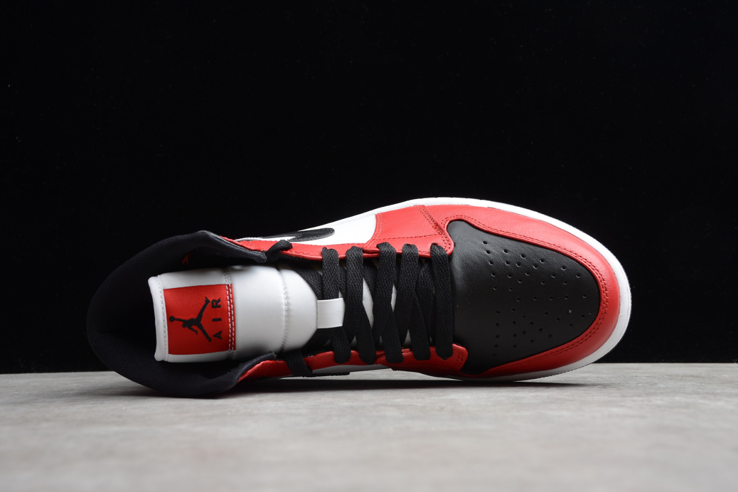 Jordan 1 Mid Chicago Toe 554724-069