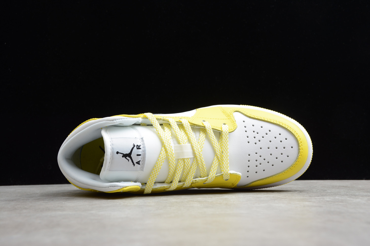 Jordan 1 Mid Dynamic Yellow Floral (GS) AV5174-700