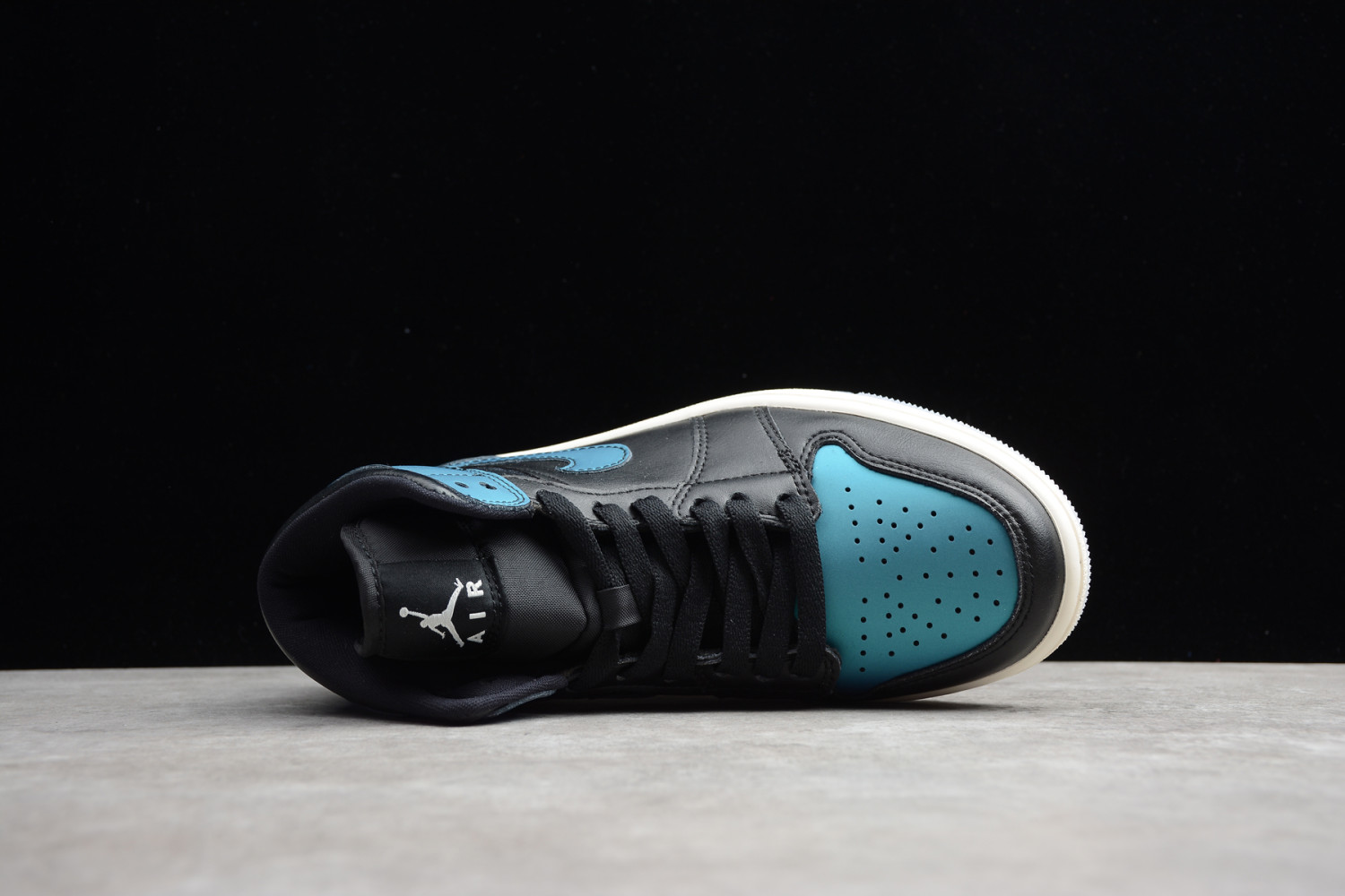 Jordan 1 Mid Iridescent Black (W) BQ6472-009