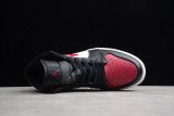 Jordan 1 Mid Bred Toe 554724-066