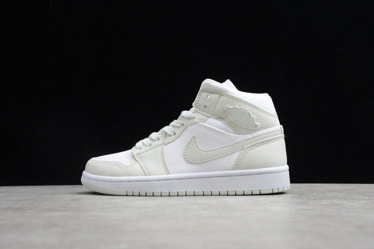 Jordan 1 Mid Spruce Aura (W) CV5280-103