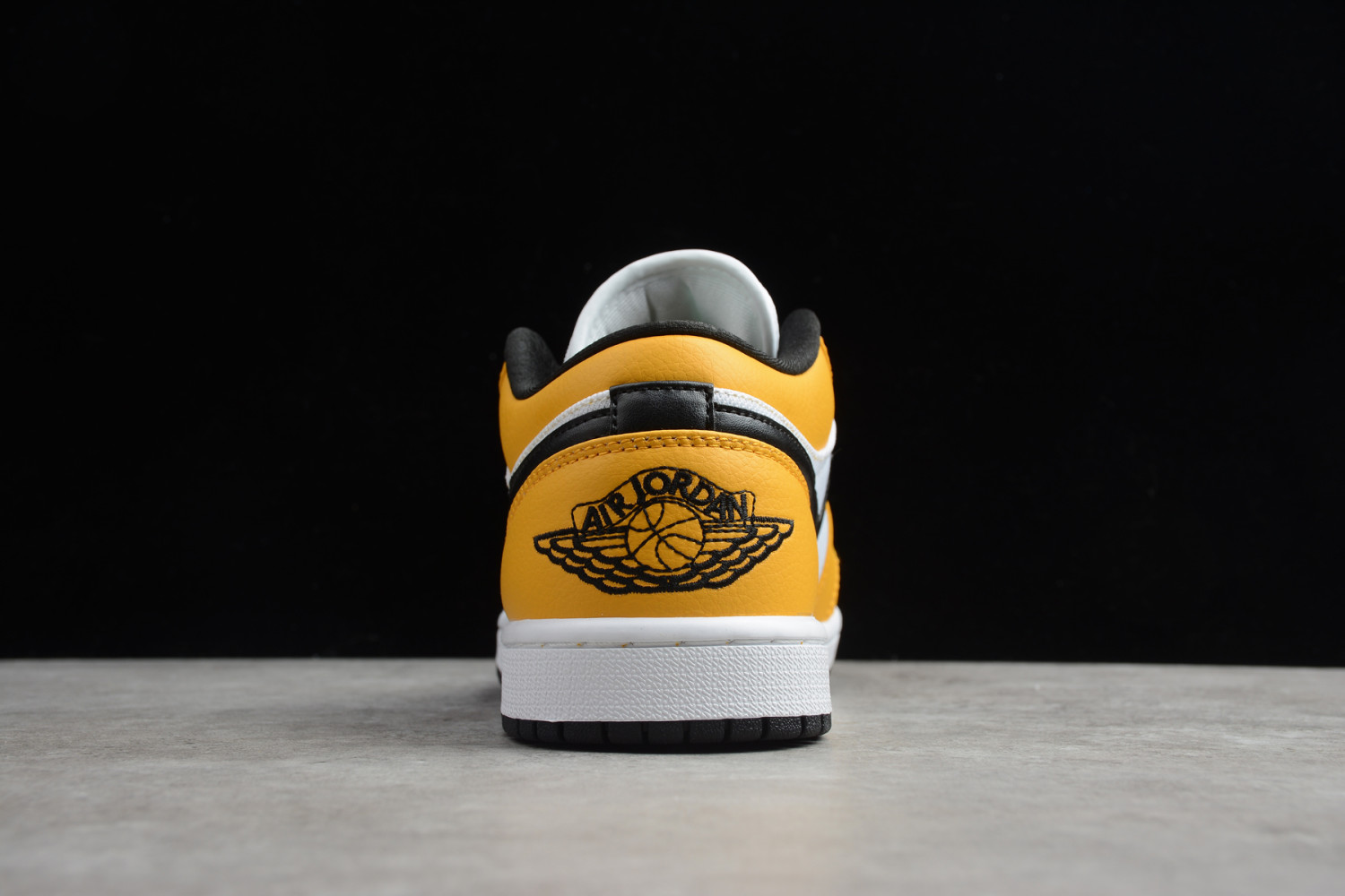 Jordan 1 Low Laser Orange (W) CZ4776-107