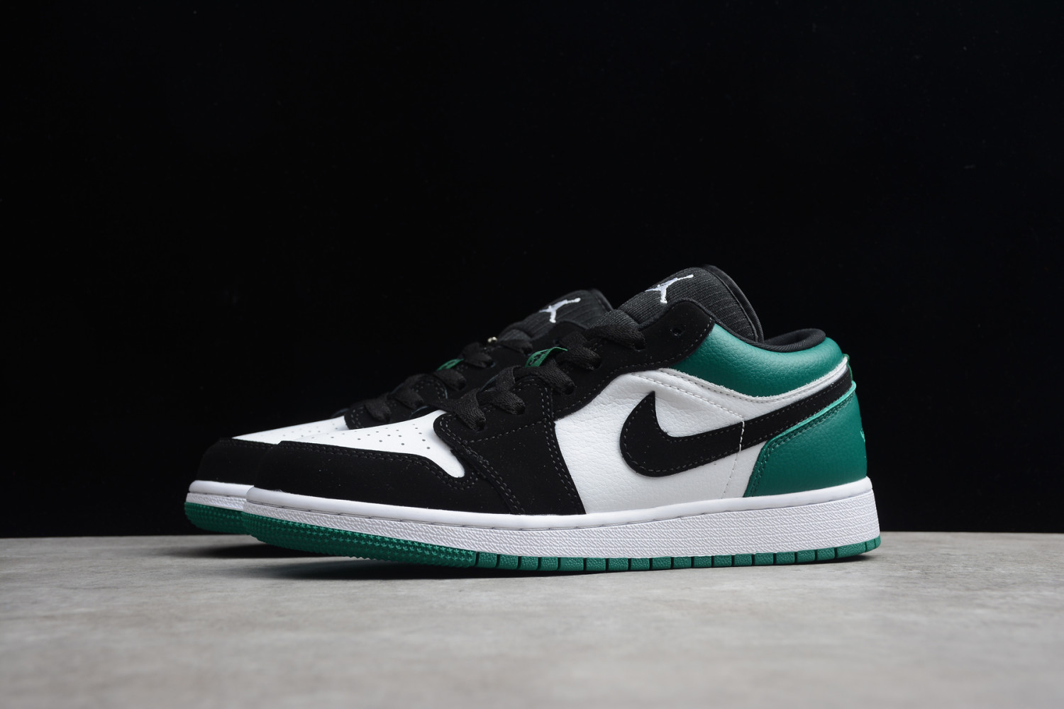 Air Jordan 1 Low GS 
