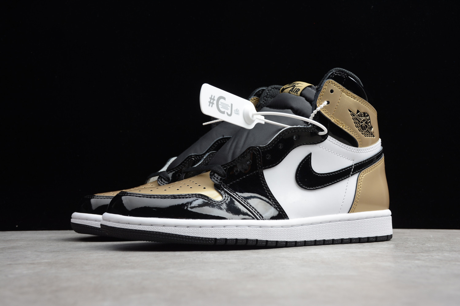 Jordan 1 Retro High NRG Patent Gold Toe 861428-007
