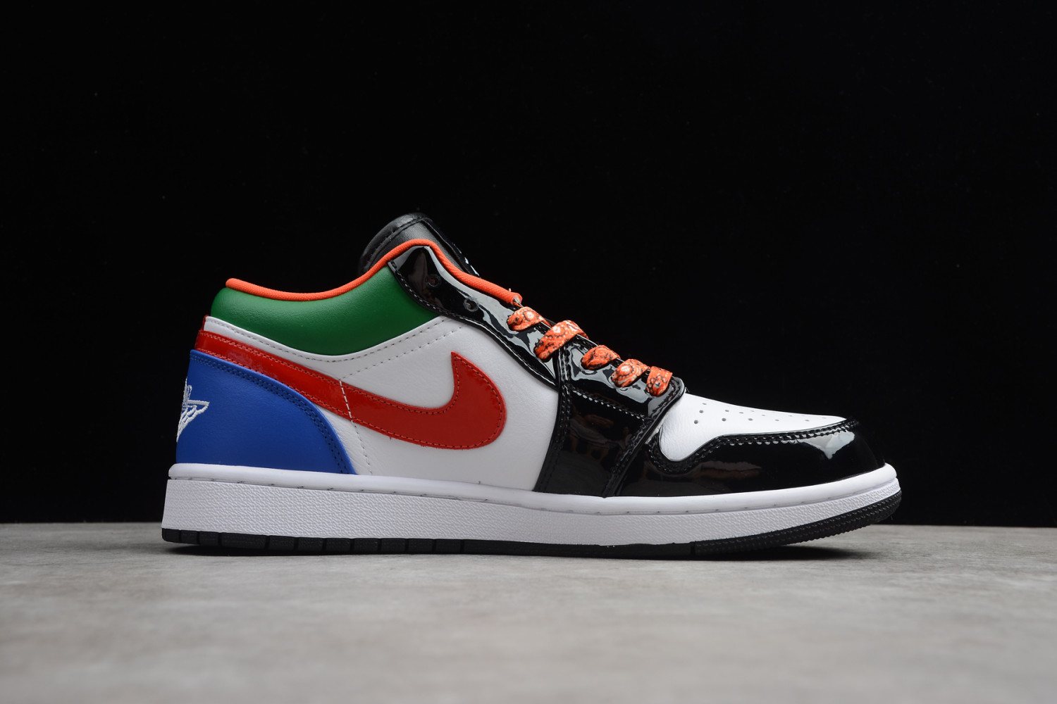 Jordan 1 Low Multi-Color Black Toe (W) CZ4776-101