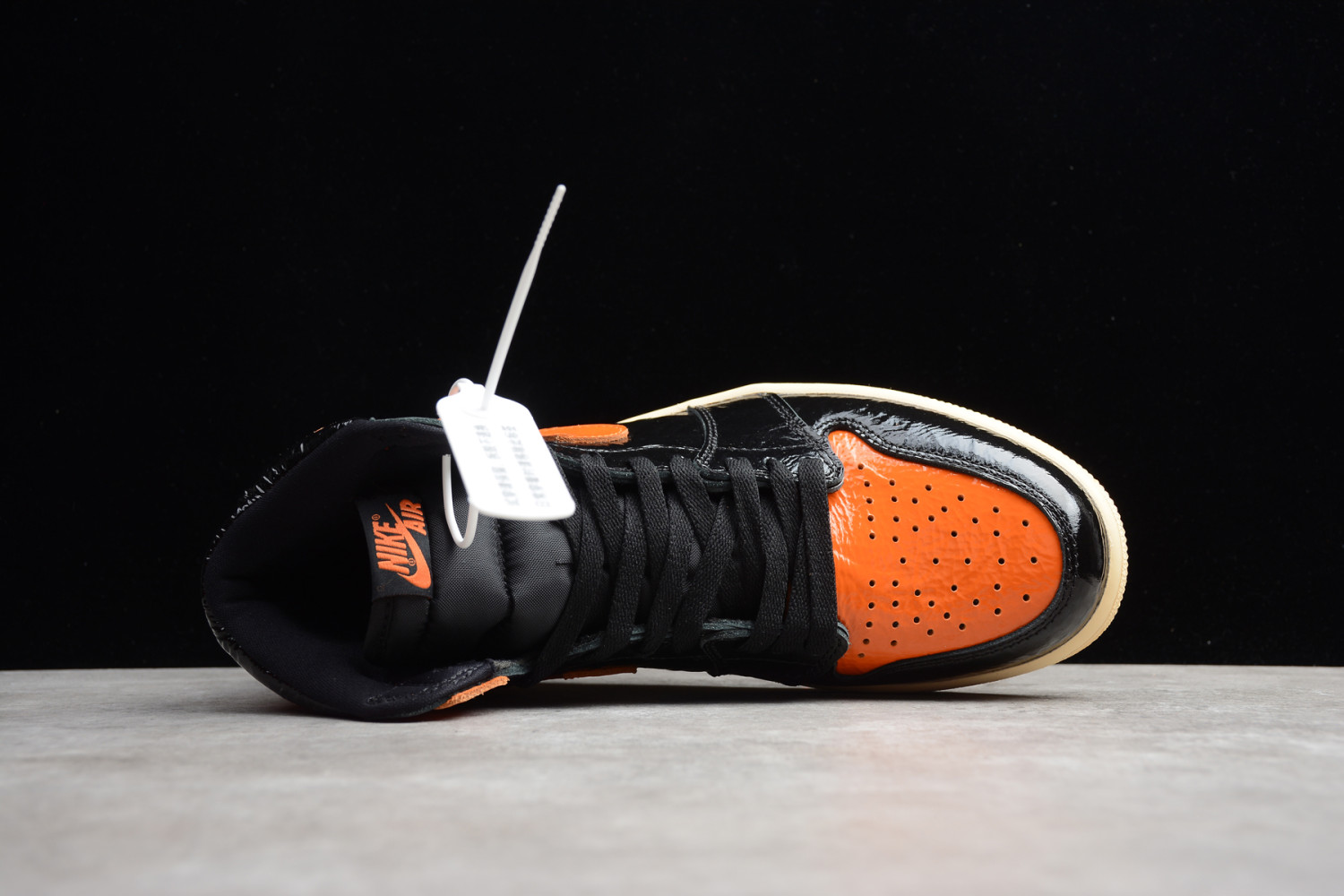 Jordan 1 Retro High Shattered Backboard 3.0 555088-028