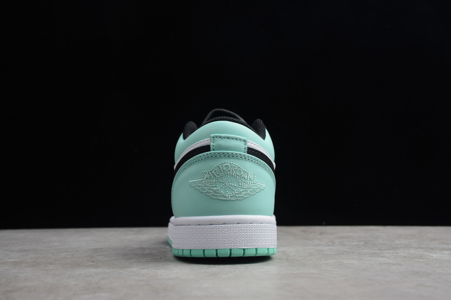 Jordan 1 Low Emerald Toe 553558-117