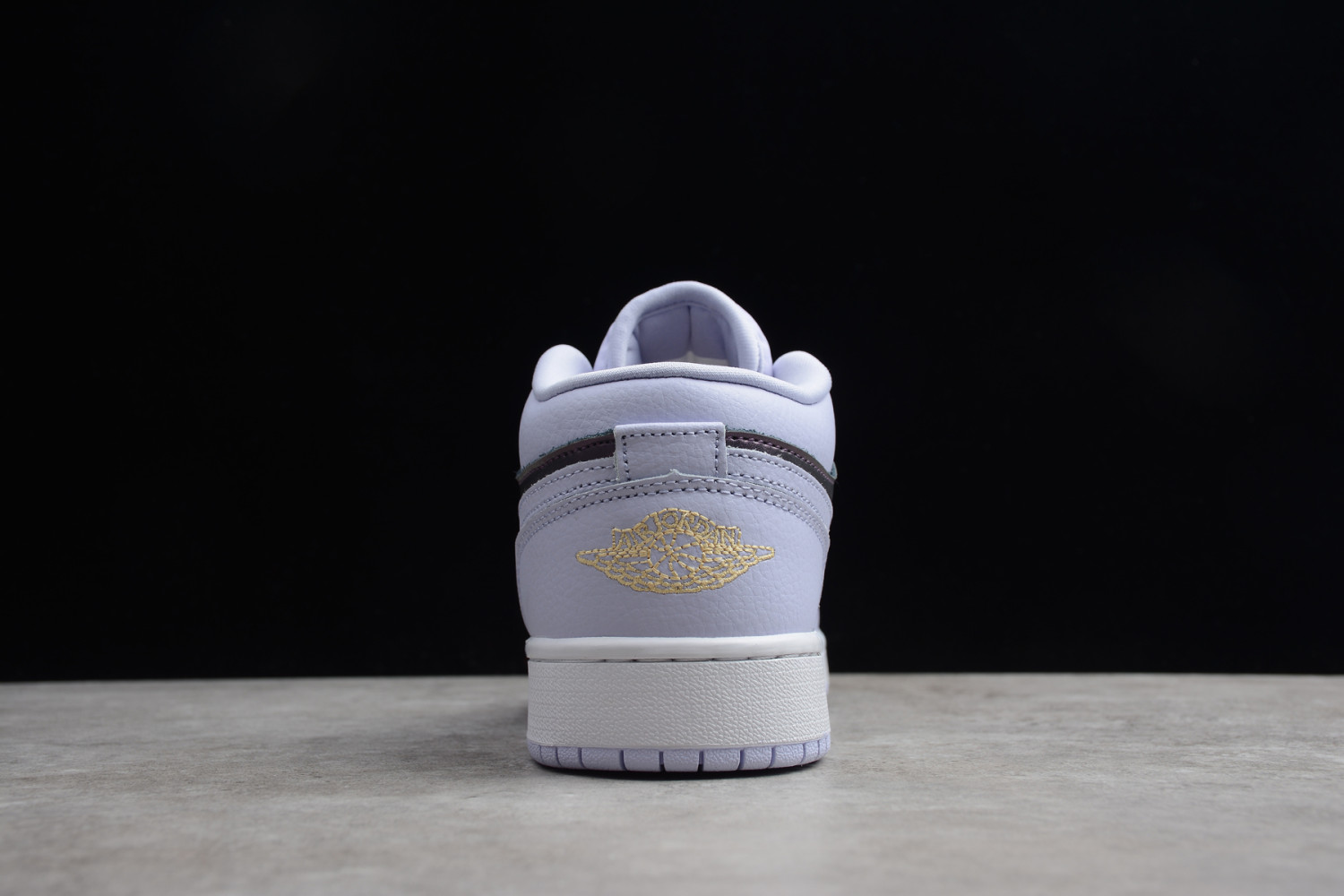 Jordan 1 Low Oxygen Purple (GS) 554723-505