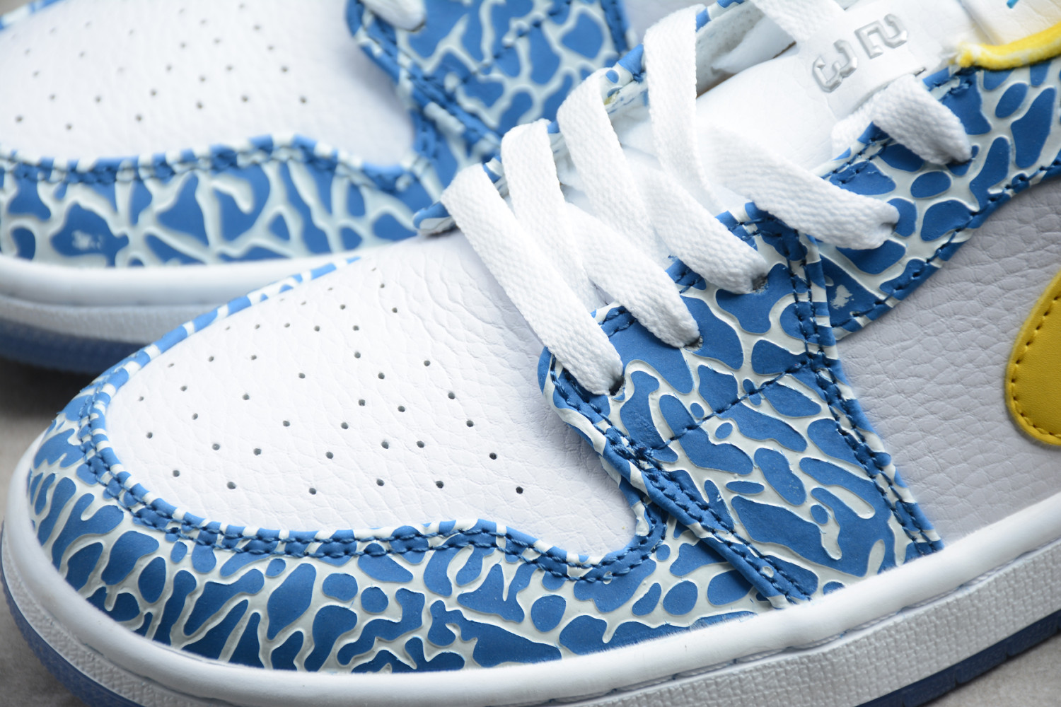Jordan 1 Retro Low West Coast 309192-172