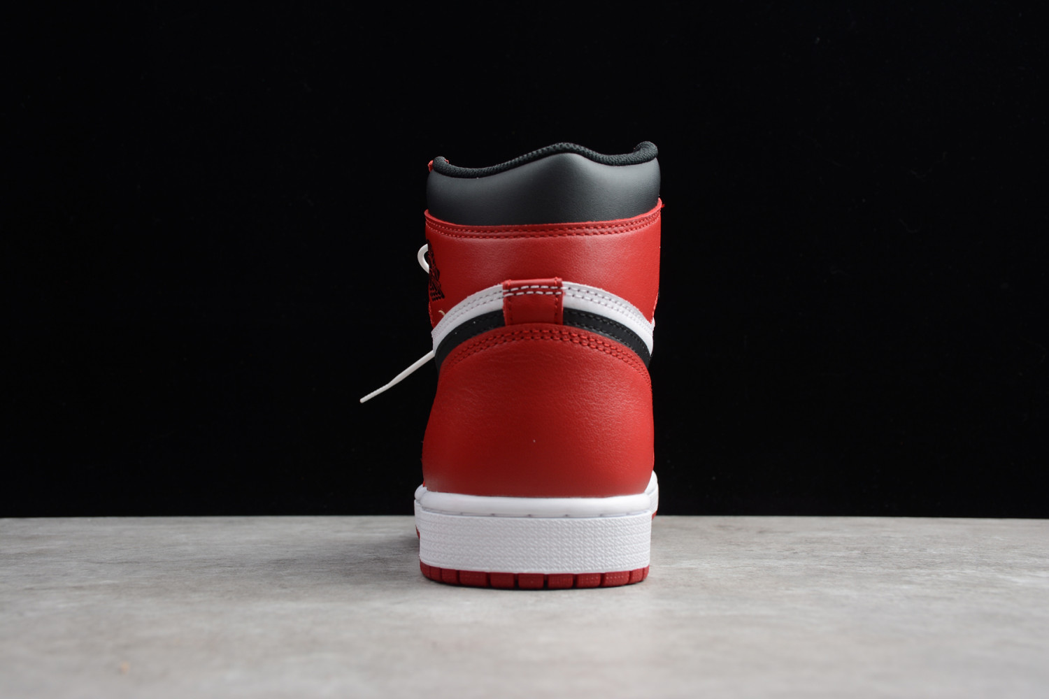 Jordan 1 Retro Chicago (2015) 555088-101