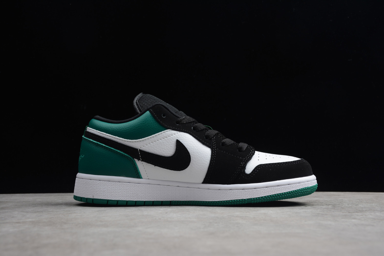 Air Jordan 1 Low GS 
