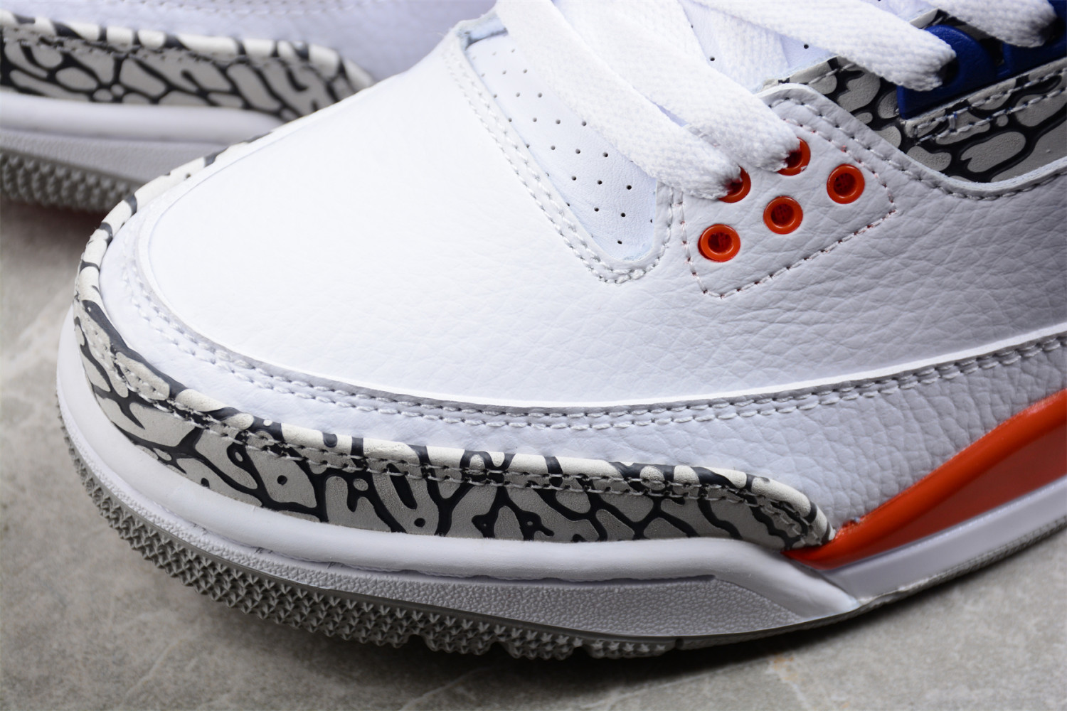 Jordan 3 Retro Knicks  136064-148