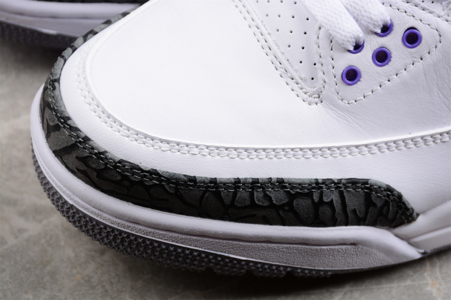 Jordan 3 Retro Dark Iris CT8532-105