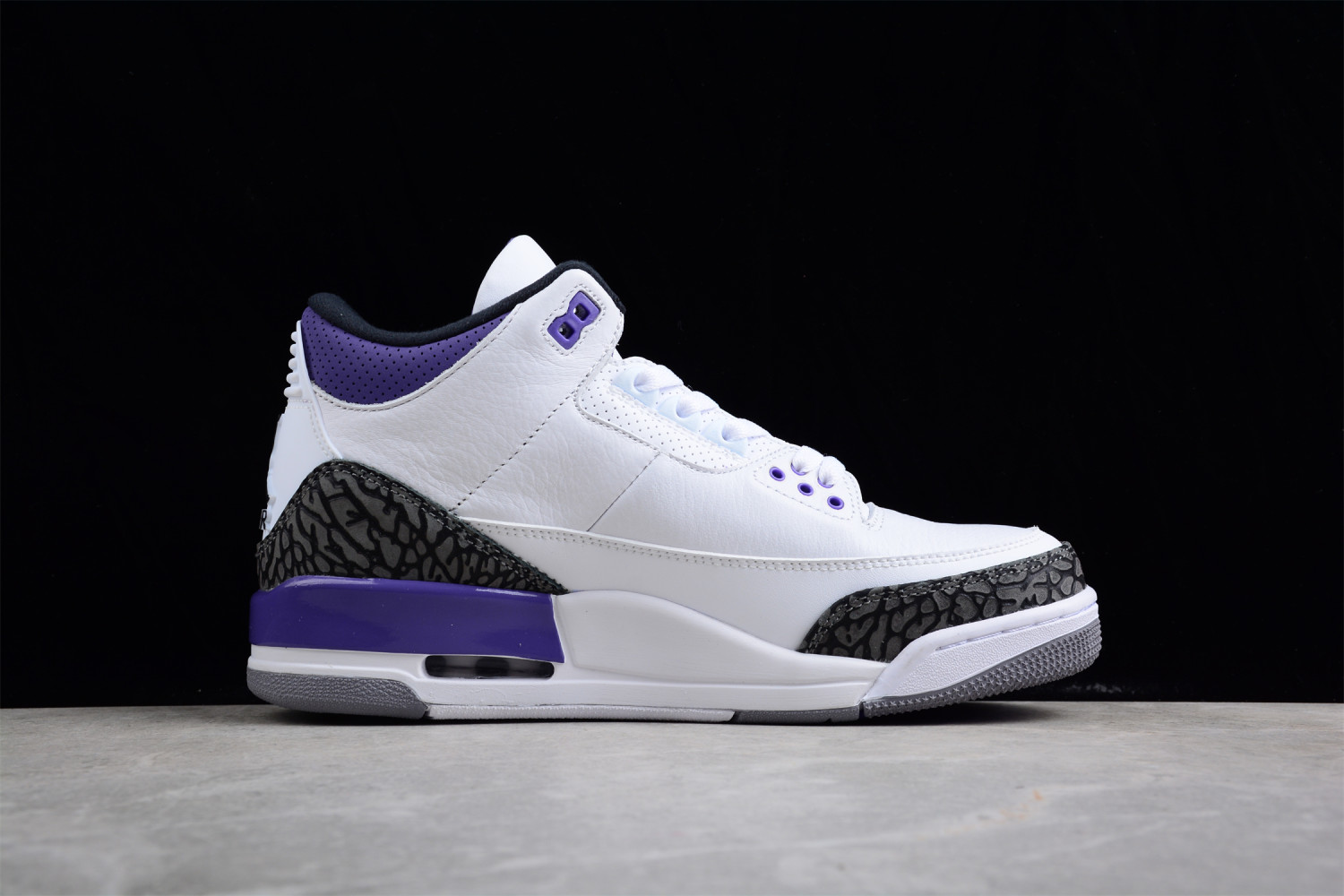 Jordan 3 Retro Dark Iris CT8532-105