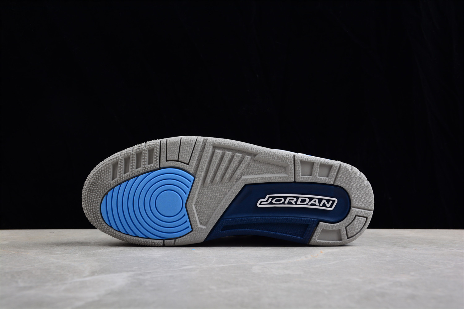 Jordan 3 Retro UNC (2020) CT8532-104