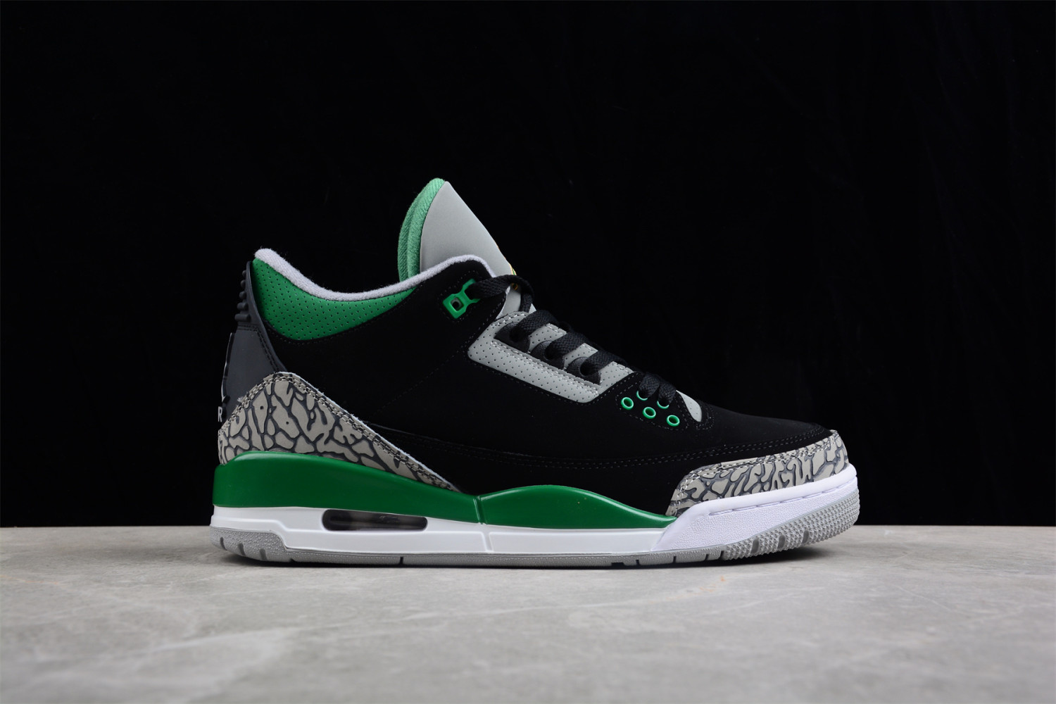 Jordan 3 Retro Pine Green CT8532-030