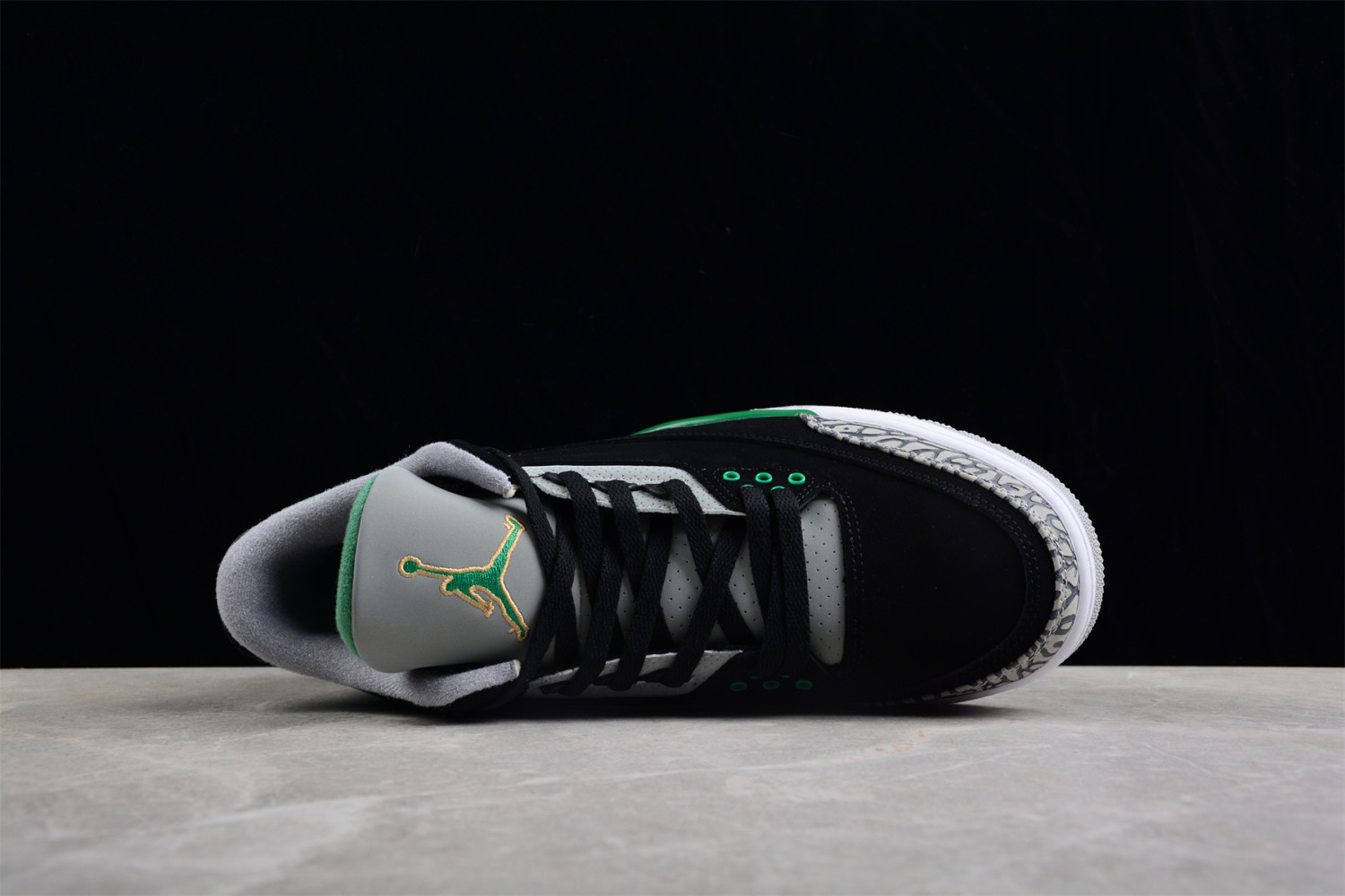 Jordan 3 Retro Pine Green CT8532-030