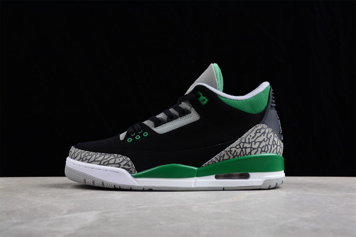 Jordan 3 Retro Pine Green CT8532-030
