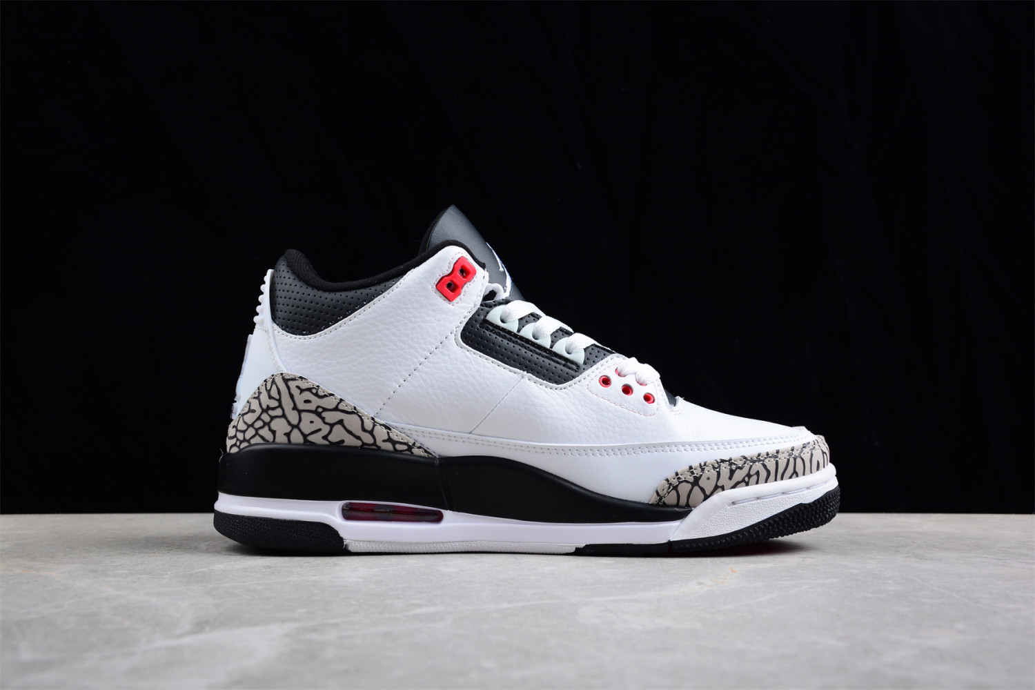 Jordan 3 Retro Infrared 23 136064-123
