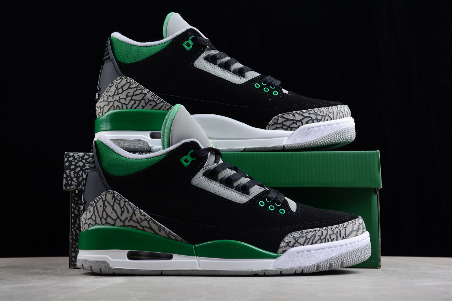 Jordan 3 Retro Pine Green CT8532-030