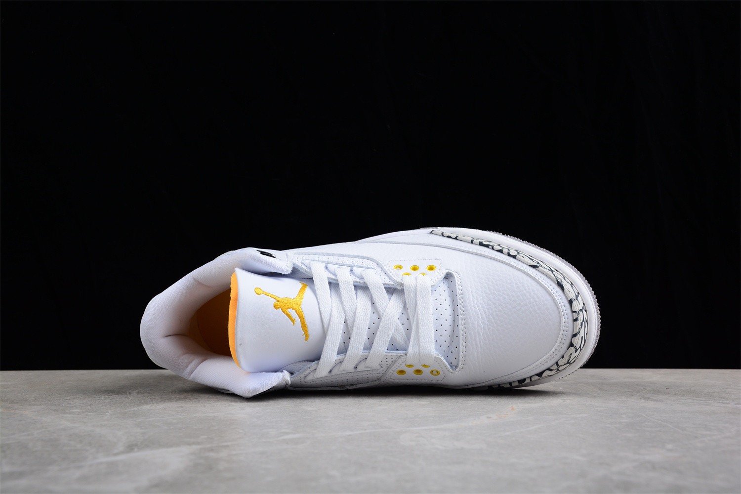 Jordan 3 Retro Laser Orange (W) CK9246-108