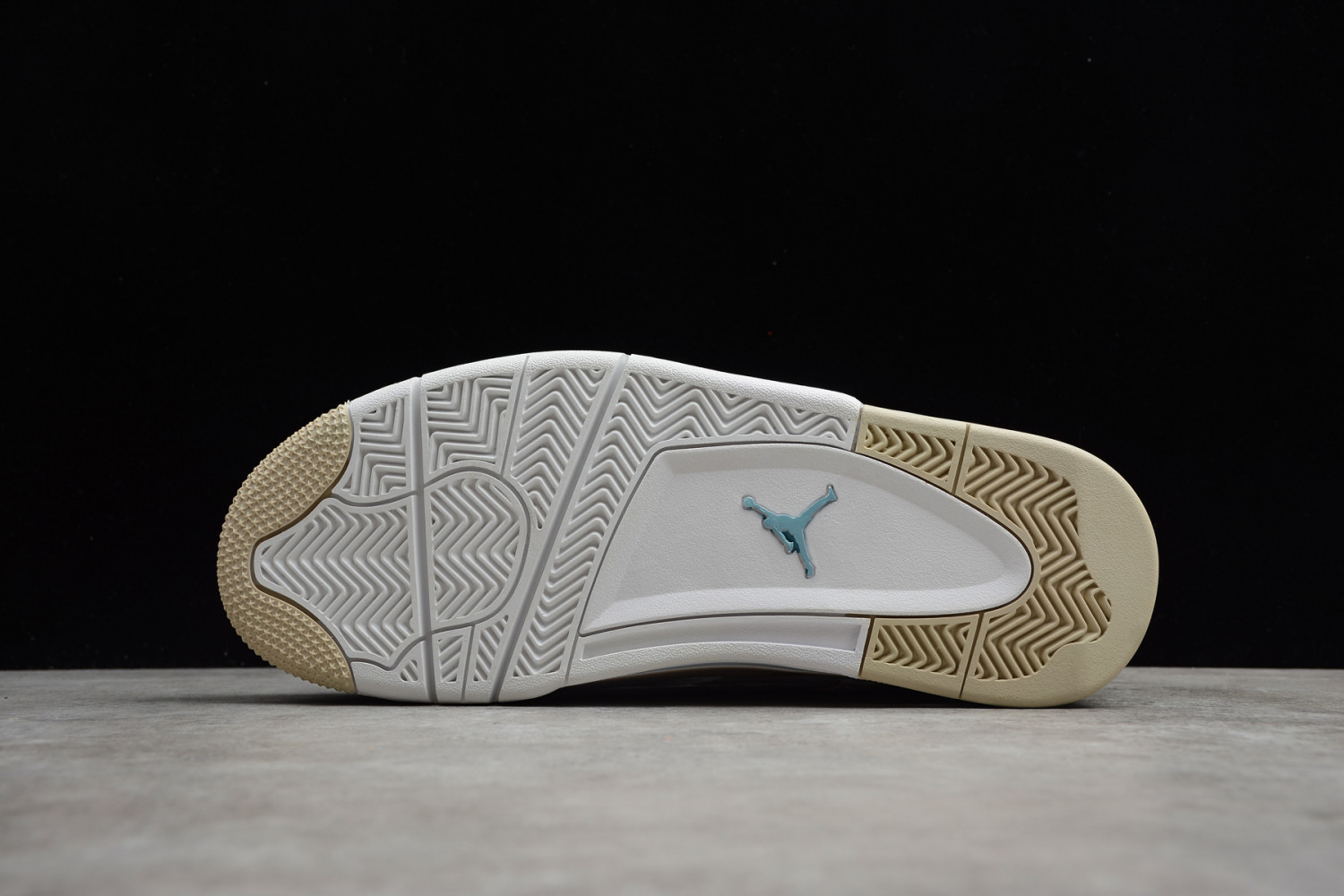 Jordan 4 Retro Sand (2017) (GS) 487724-118