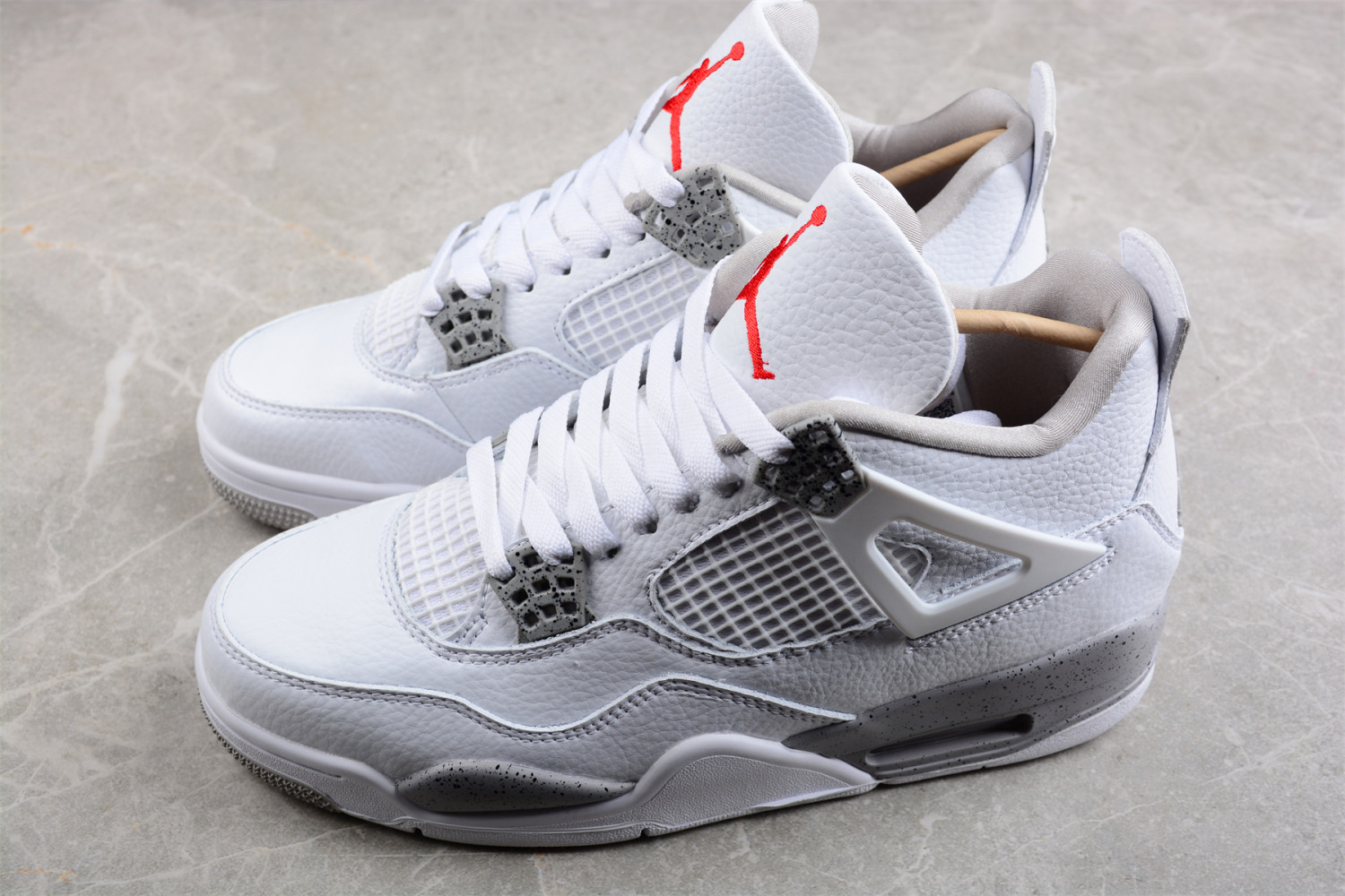 Jordan 4 Retro White Oreo (2021) CT8527-100