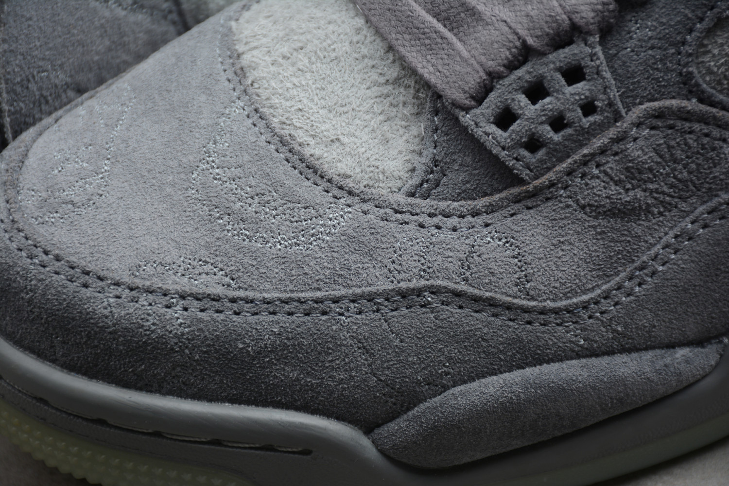Jordan 4 Retro Kaws 930155-003