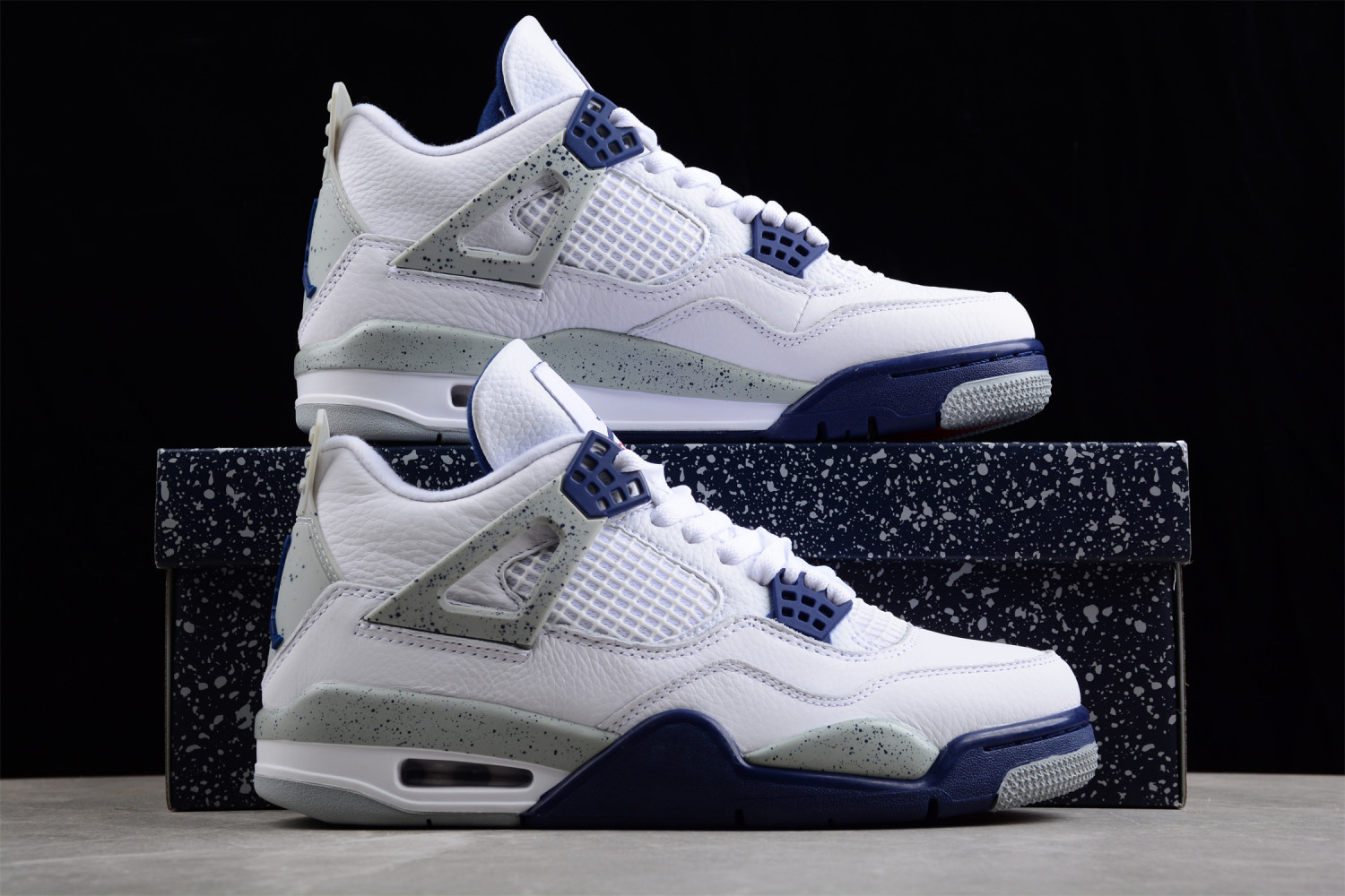 Jordan 4 Retro Midnight Navy DH6927-140