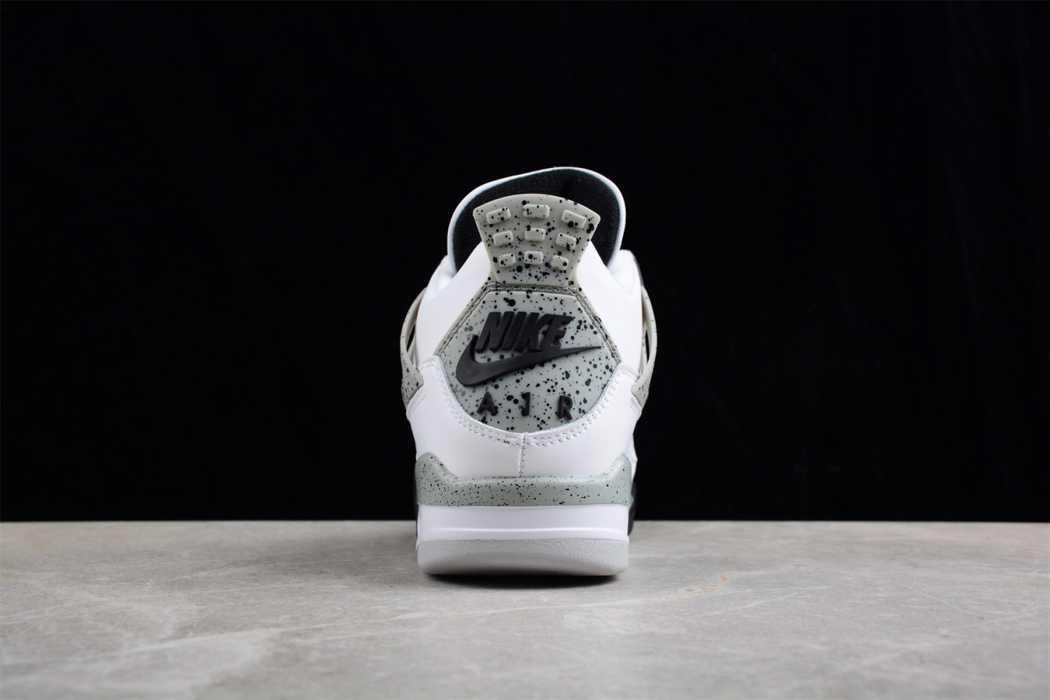 Jordan 4 Retro White Cement (2016) 840606-192