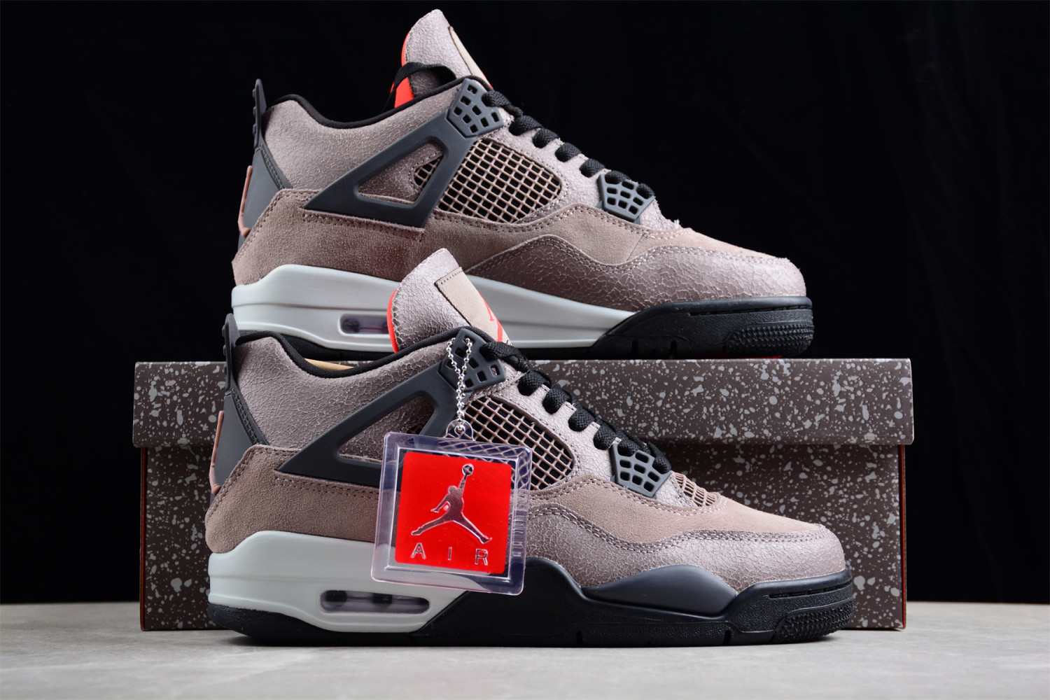Jordan 4 Retro Taupe Haze DB0732-200