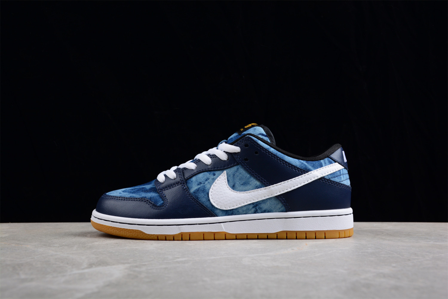 Nike SB Dunk Low Fast Times 745954-014