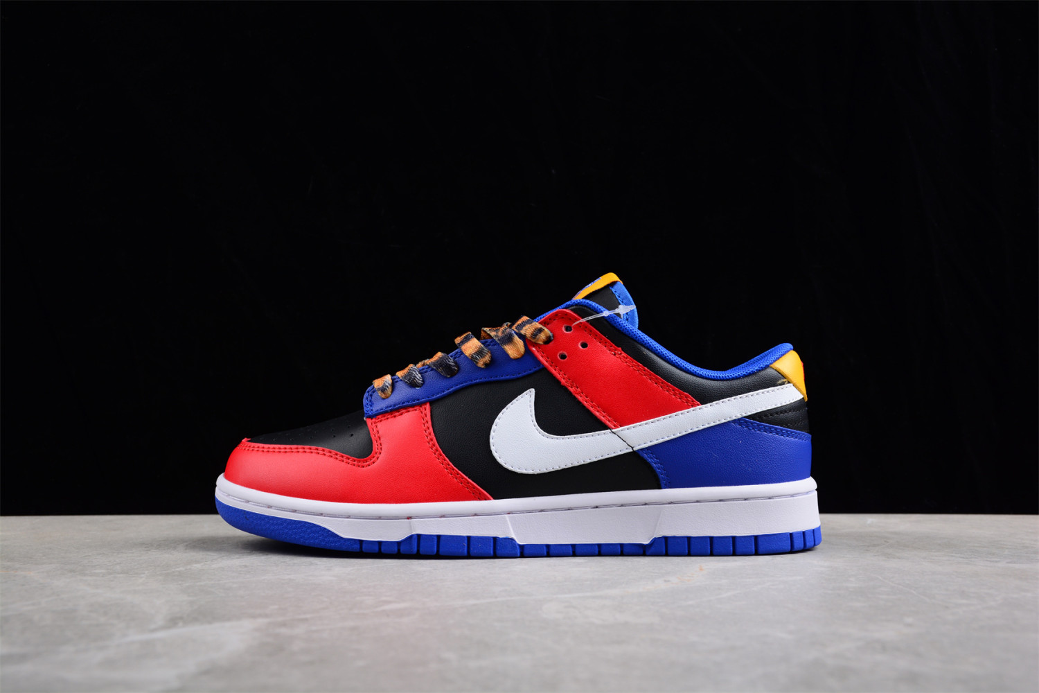 Nike Dunk Low Tennessee State University DR6190-100